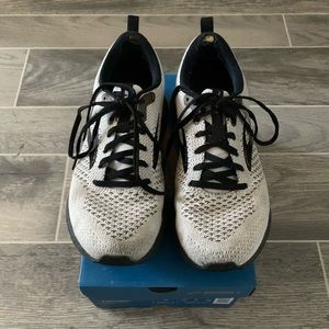 Brooks Revel 4 Running Shoes